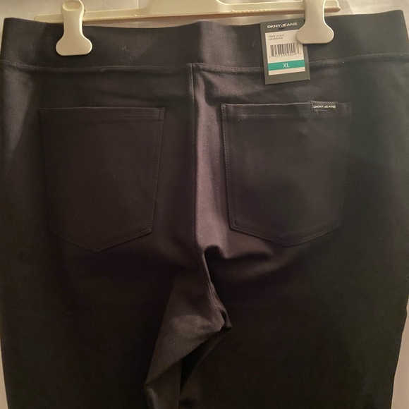 DKNY Pointe jeans XL - Picture 8 of 11